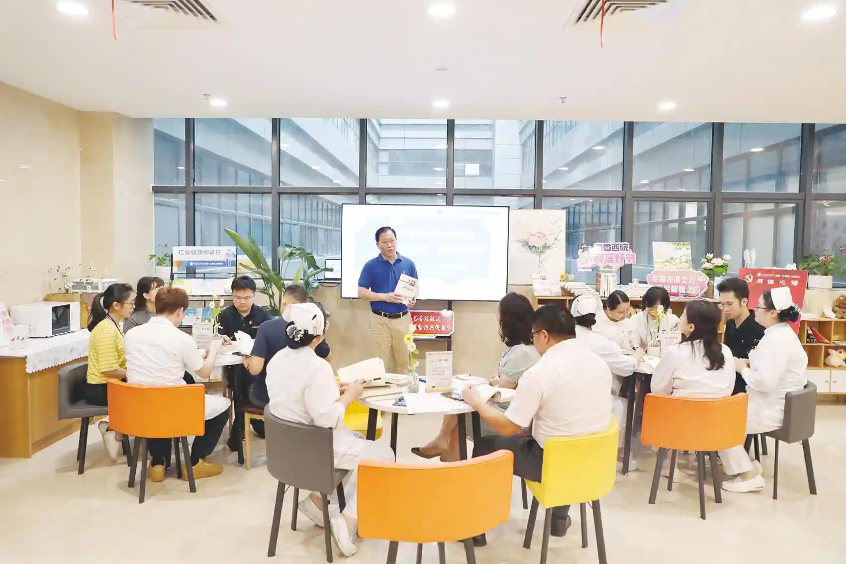 南宁市第二人民医院“医”心向党践初心 守护百姓健康梦