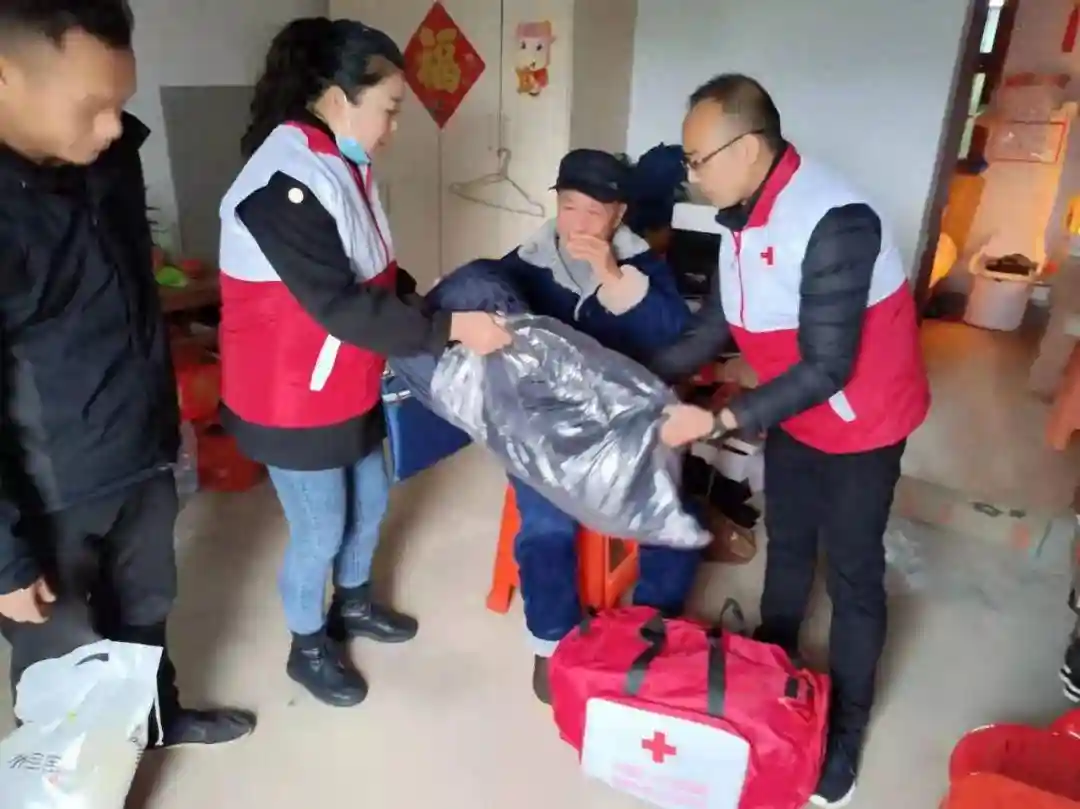 南丰：凝聚志愿之火 擦亮青春底色
